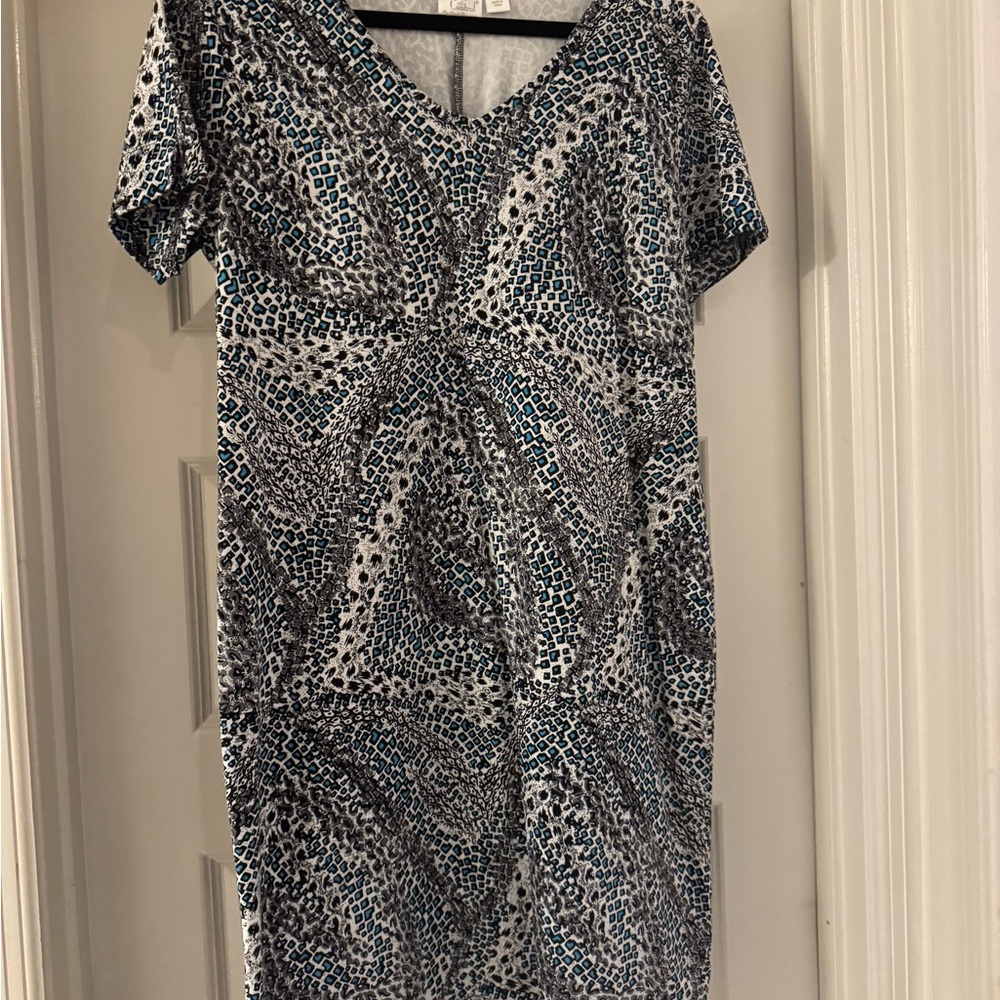 V-Neck Short Sleeve Printed Women’s Dress - Blue & Black Women with Control